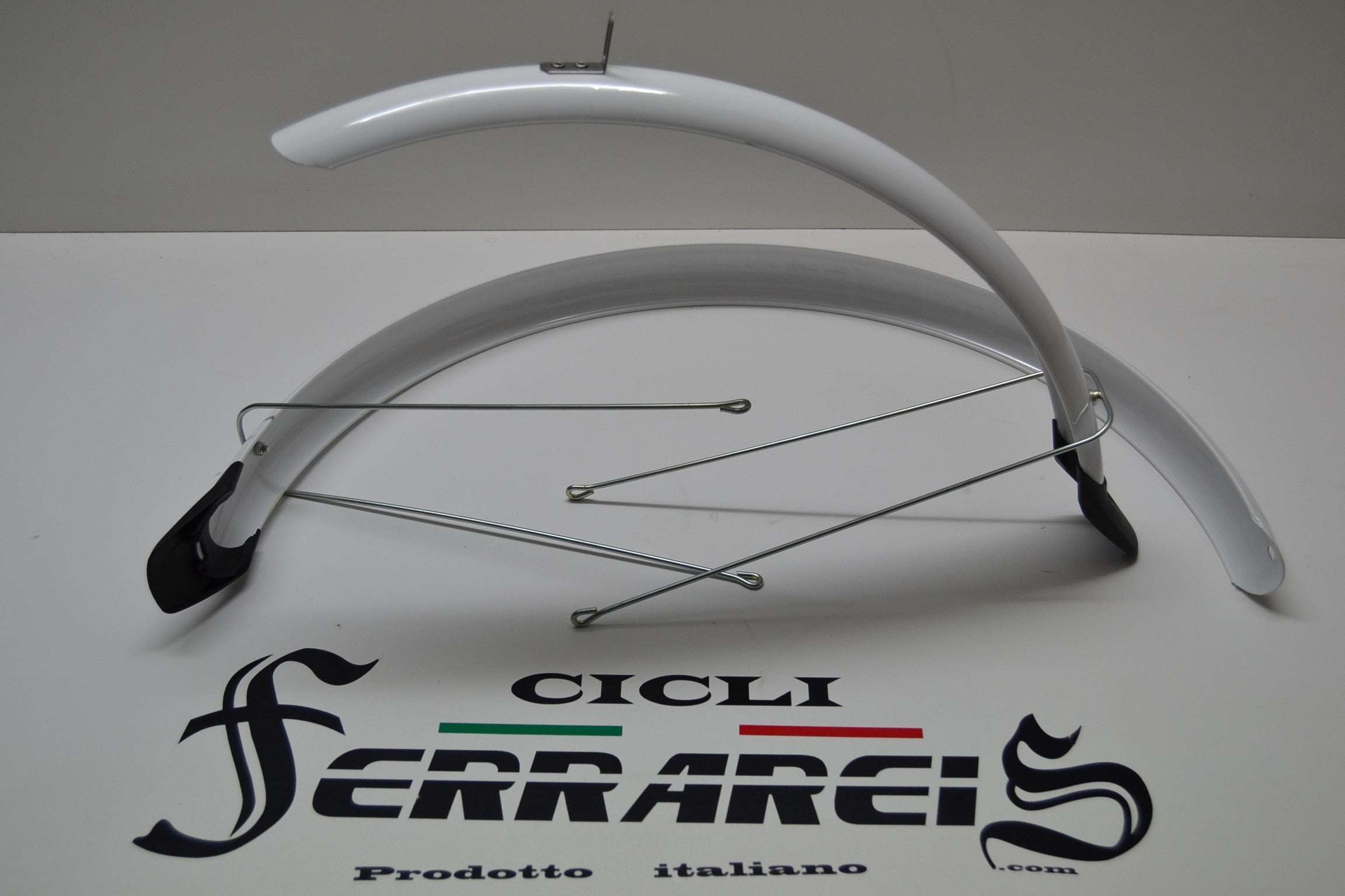 Parafanghi da 26 per bicicletta modello trekking city  pvc bianchi"