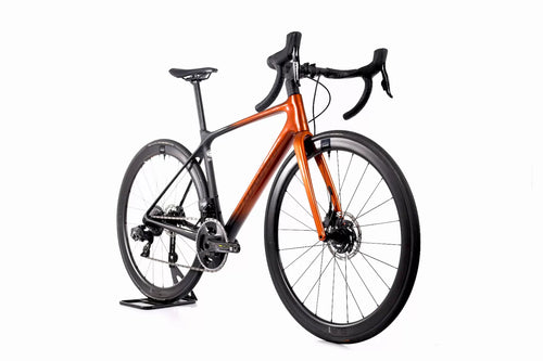 Giant TCR Advanced Pro Disc 0 AXS - Giant SLR 1 42 Carbon (2022)