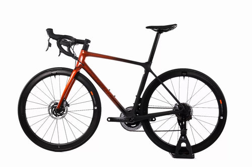 Giant TCR Advanced Pro Disc 0 AXS - Giant SLR1 42 Carbon (2022)