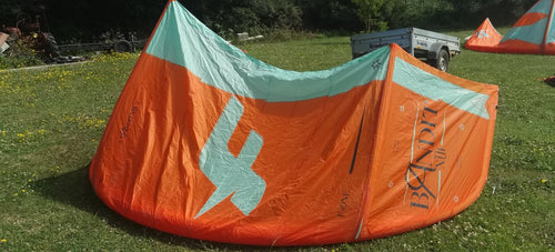 Ailes de kitesurf F-One Bandit Orange