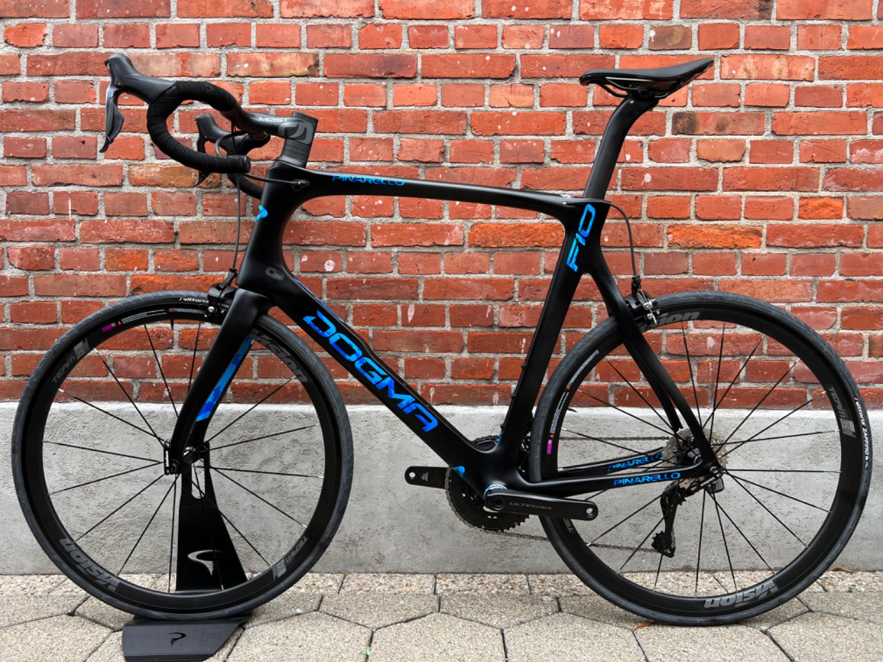 V los de route pinarello V los de route Pinarello Dogma F10 7 9Kg