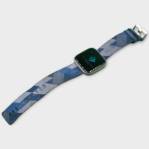 Montres connectées Fitbit Versa 2