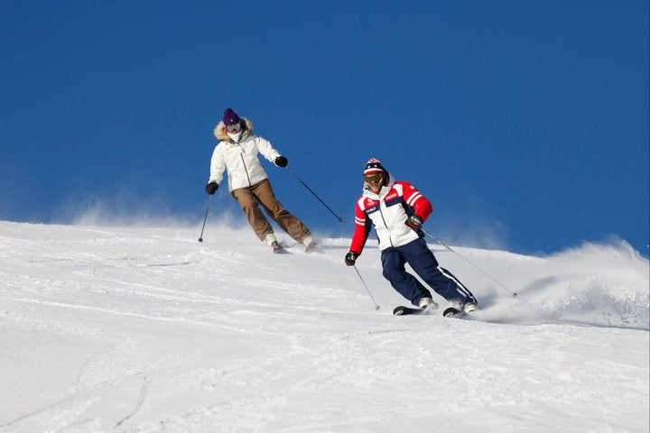 Il existe plusieurs médailles de l’ESF pour les skieurs adultes