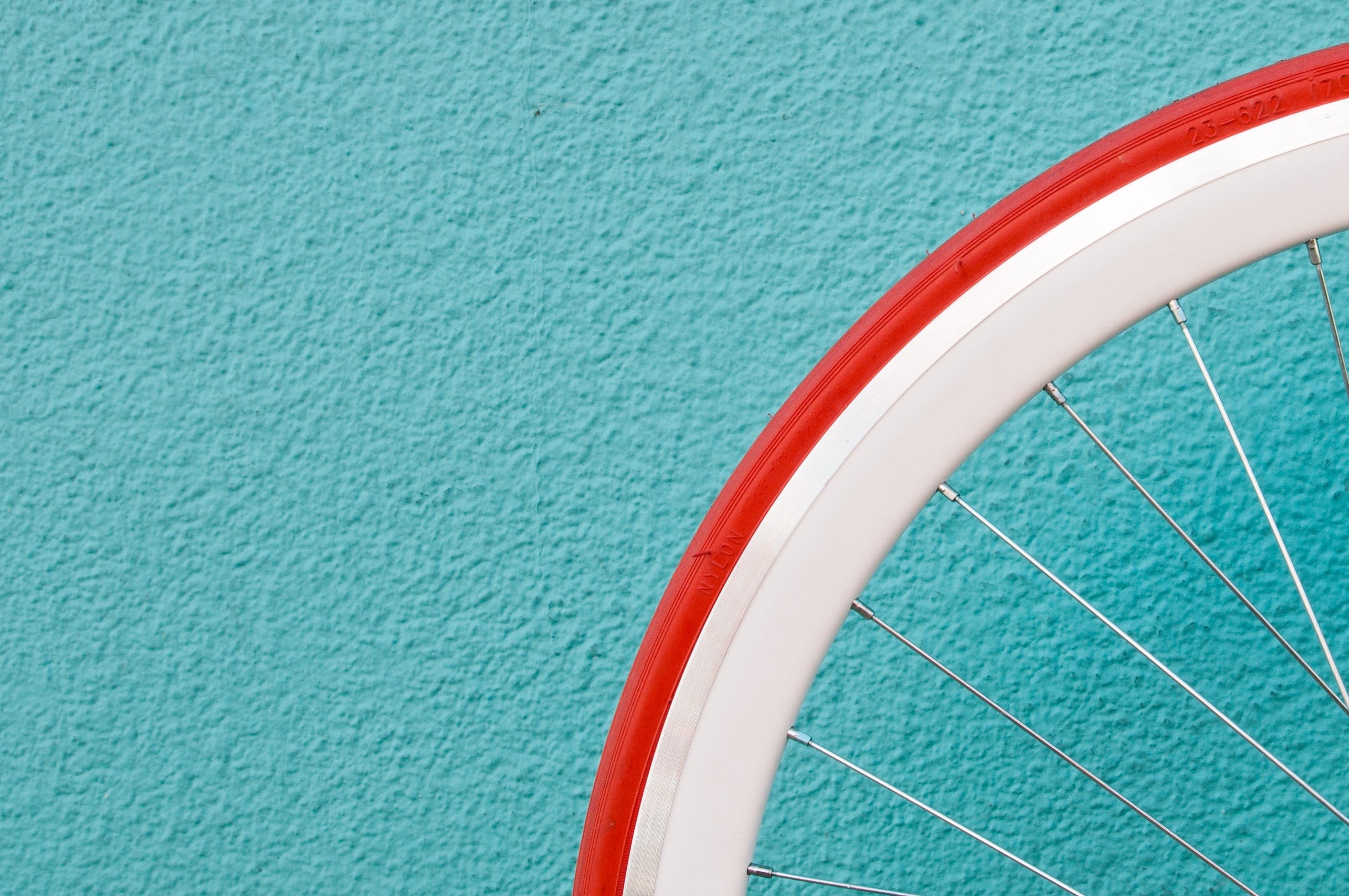 Quels sont les accessoires pour gonfler un pneu vélo route ?