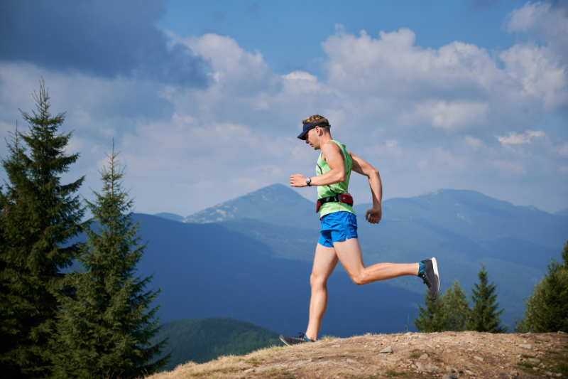 Comment choisir votre système d'hydratation pour la course à pied en  montagne? 