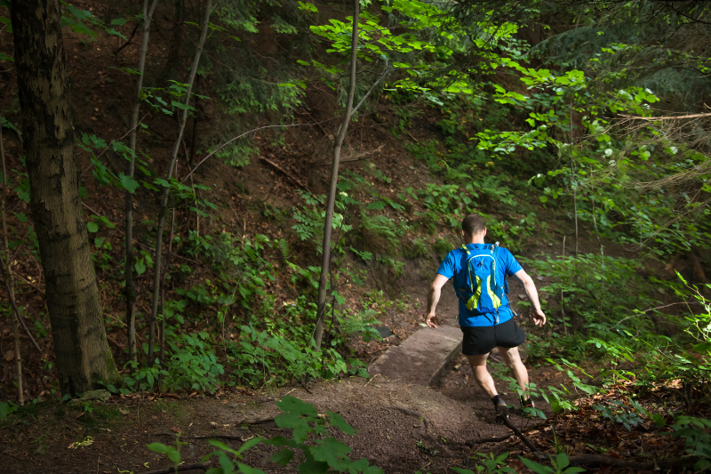 Le sac d’hydratation de trail est indispensable pour les traileurs