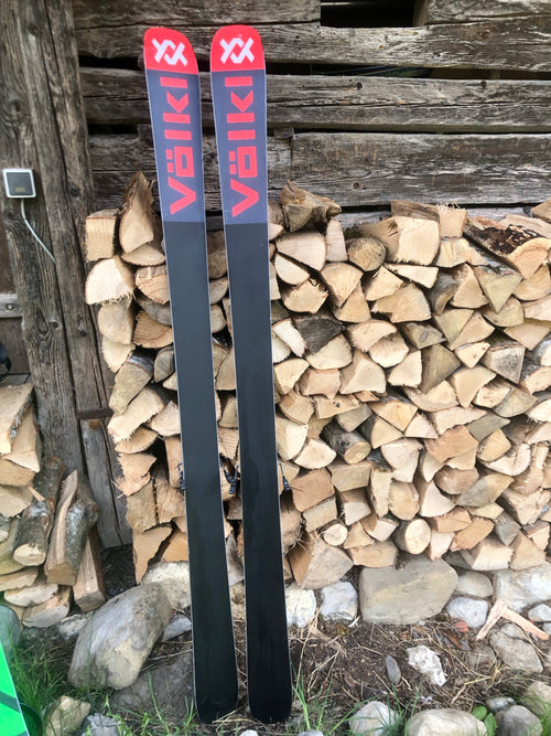 Skis alpins Volkl