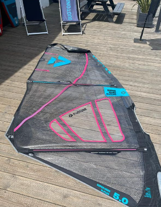 Voiles de windsurf Duotone Super Hero m.plus 2021 5