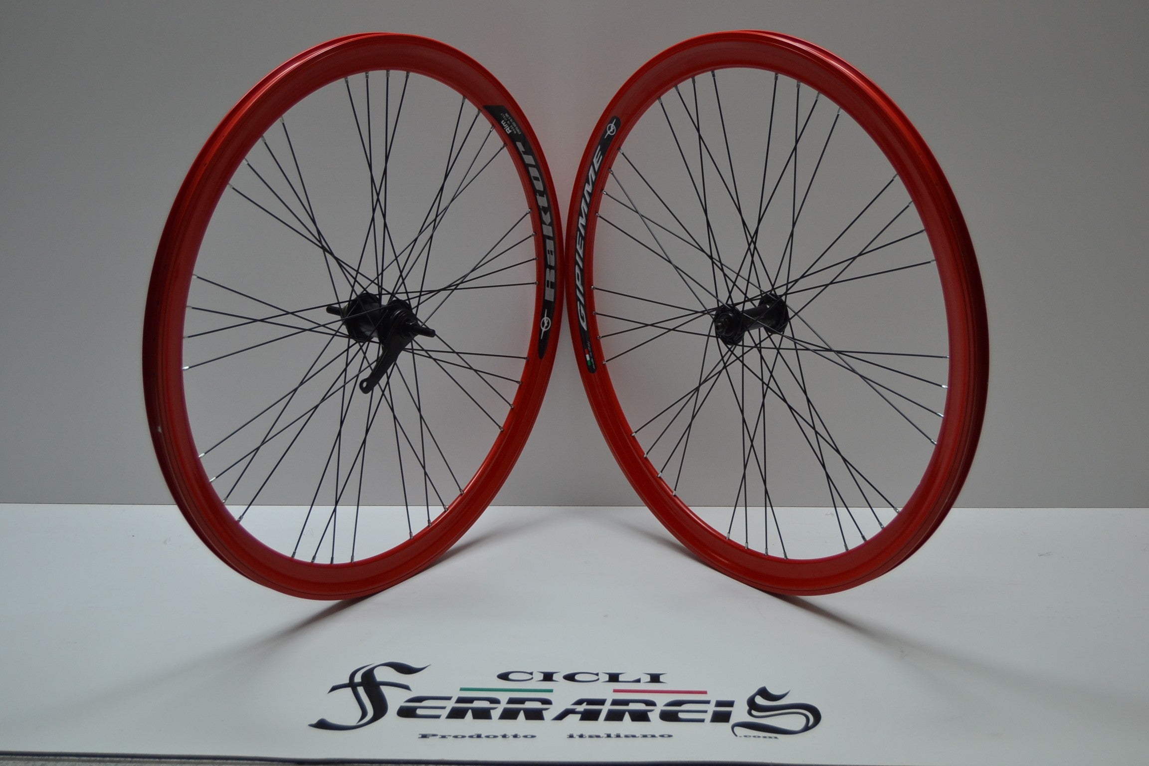 cerchi 28 fixed 1v rosso nero Gipiemme contro pedale 40mm complete personalizzabile