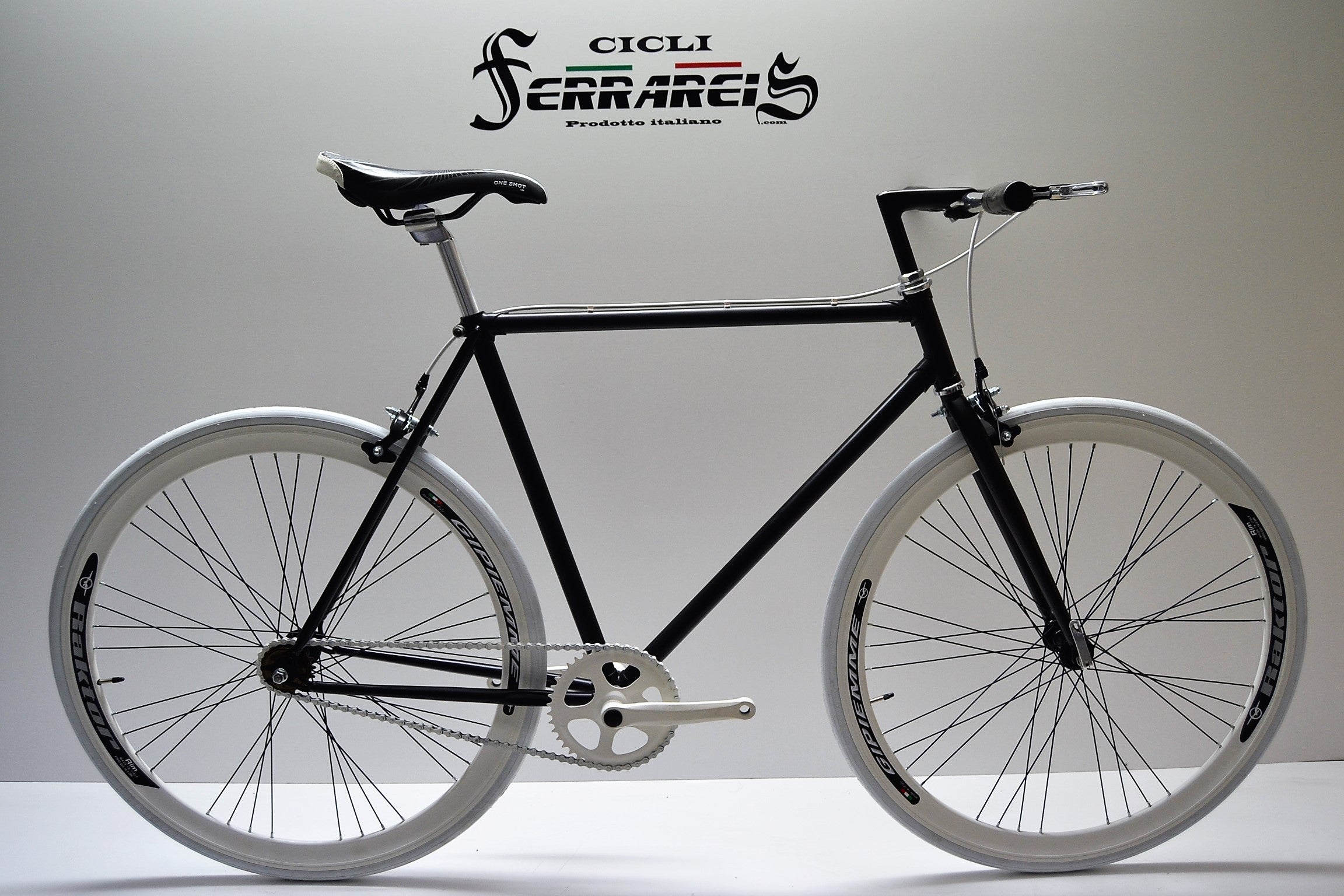 Bici fixed 28 nero bianco single speed personalizzabile