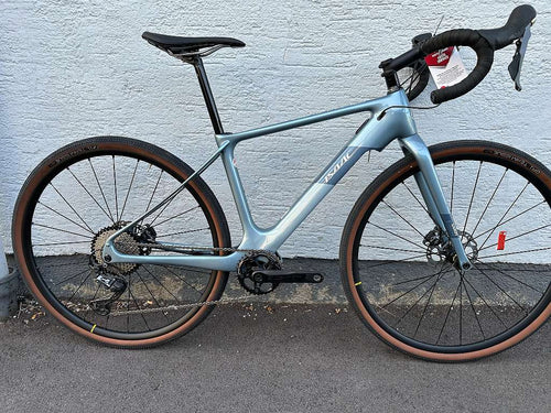 Moser, le vélo de gravel musculaire et électrique 2 en 1 - Bike Café