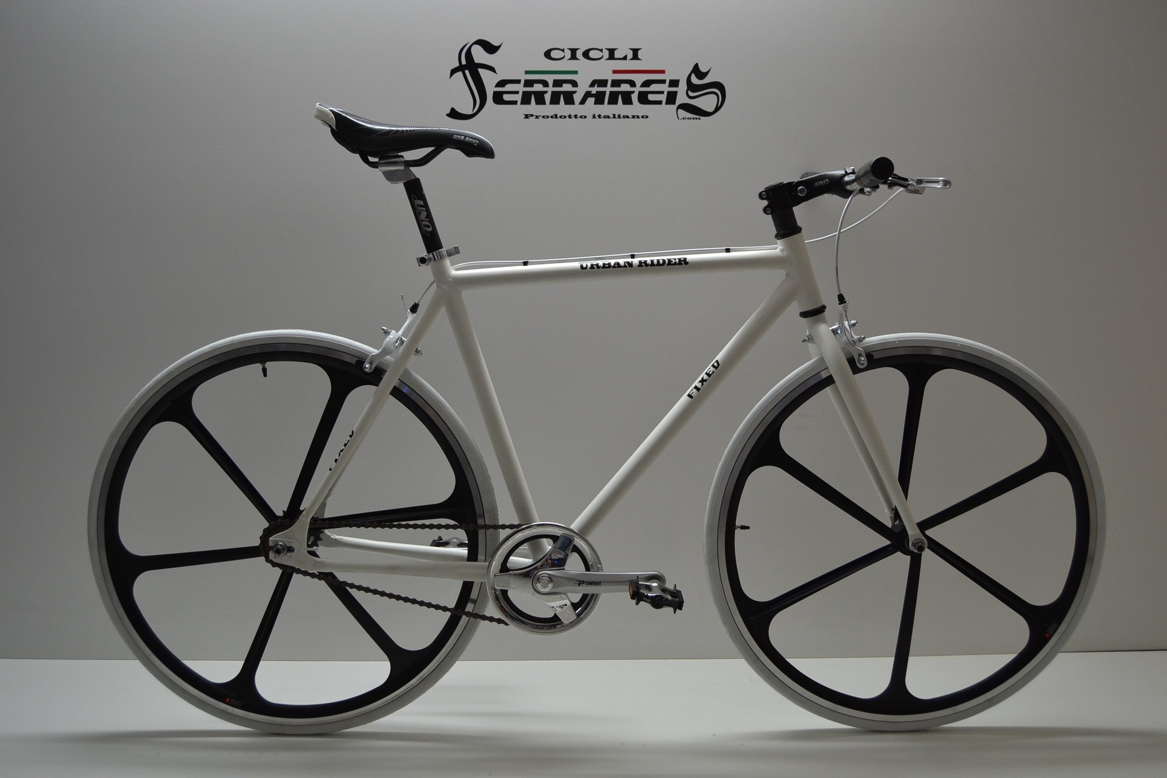 Bici fixed 28 nero bianco razze personalizzabile