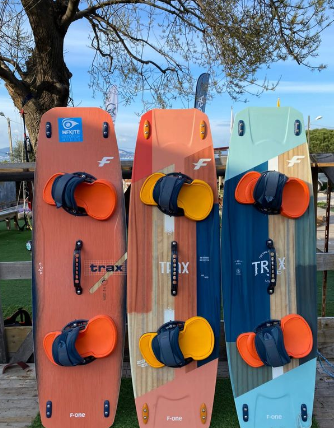 Planches de kitesurf F-one Trax HRD 2022-2023