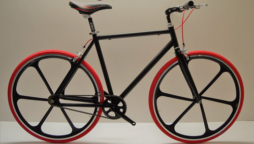 Bici fixed 28 nero rosso personalizzabile