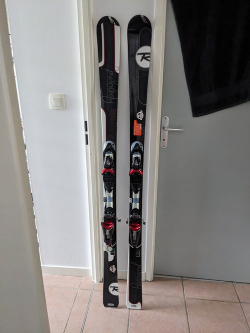 Skis alpins Rossignol