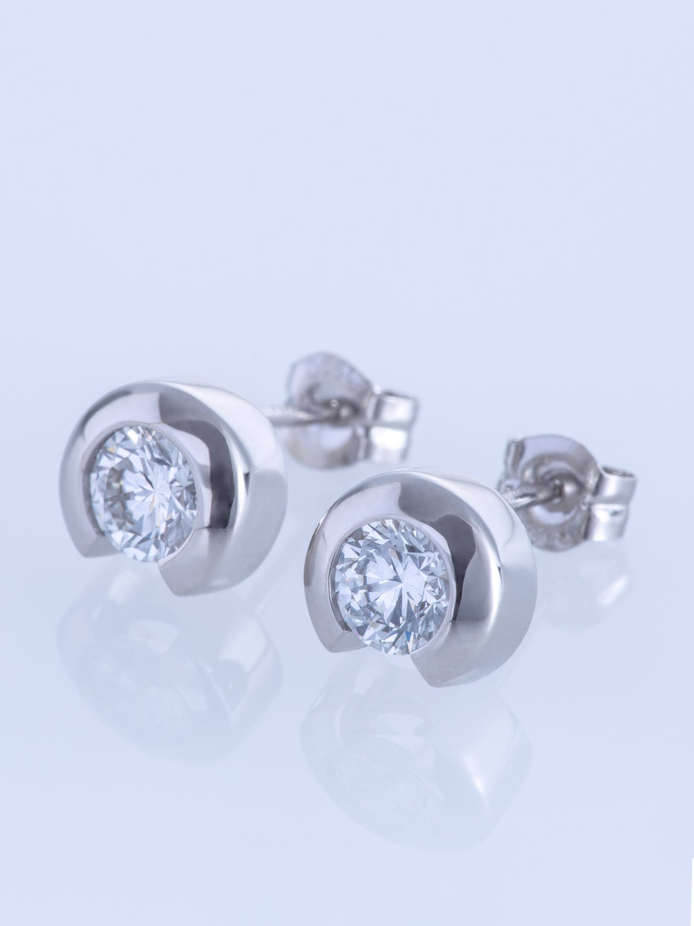 美品 pt900ピアス プラチナ ダイヤ1.00ct 3.8g P636-