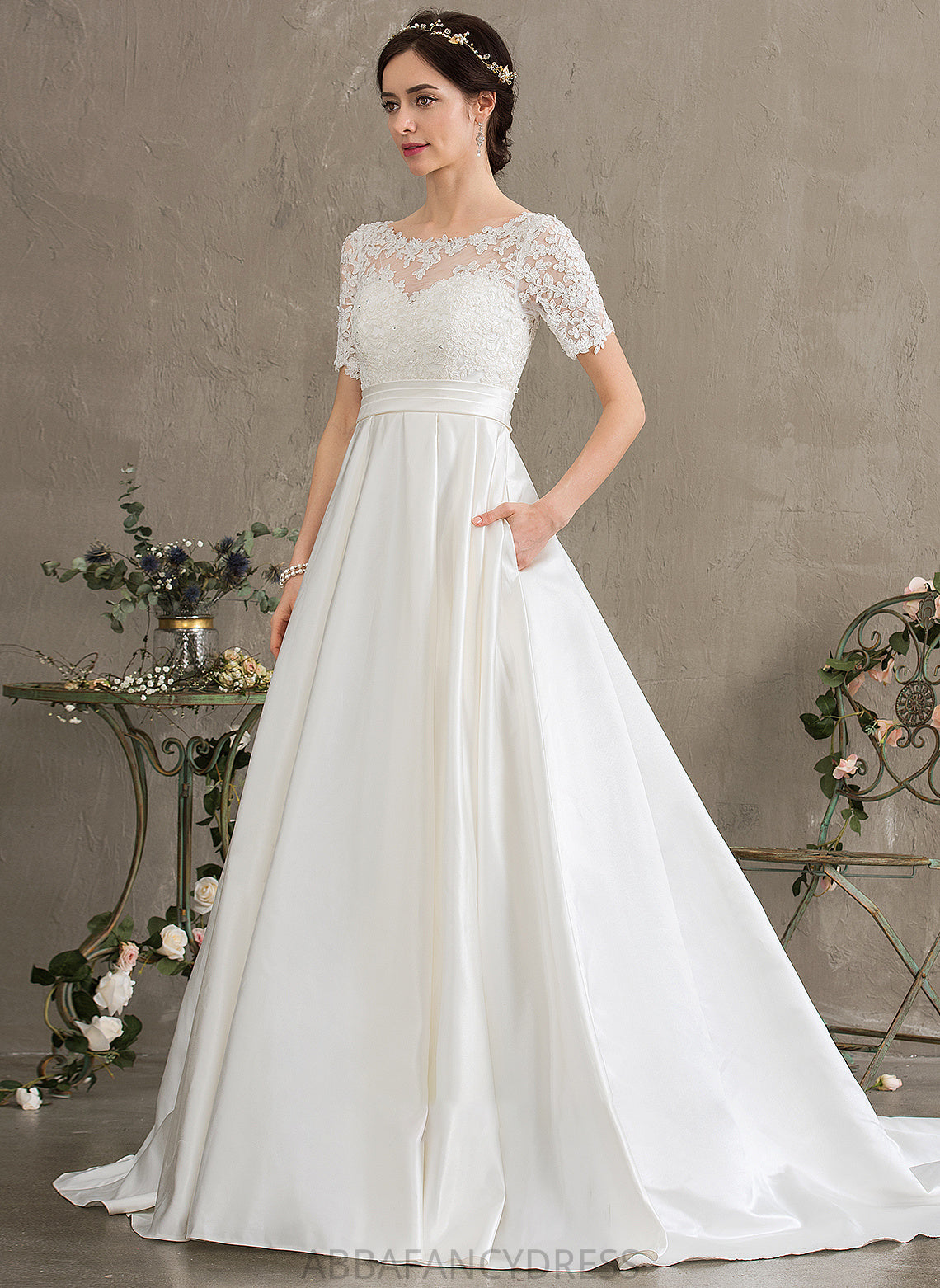 Scoop With Wedding Ball-Gown/Princess Beading Wedding Dresses Alana Train Pockets Neck Court Dress Satin Sequins