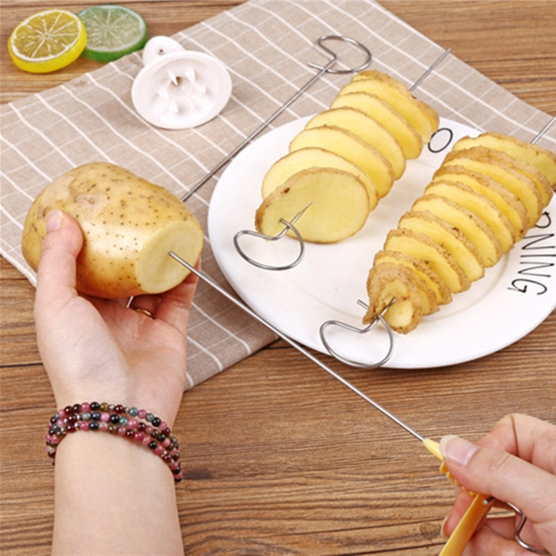 New Kitchen Assist Apple Slicer Cutter Pear Fruit Divider Tool Comfort  Handle For Kitchen Apple Peeler Random Color Home