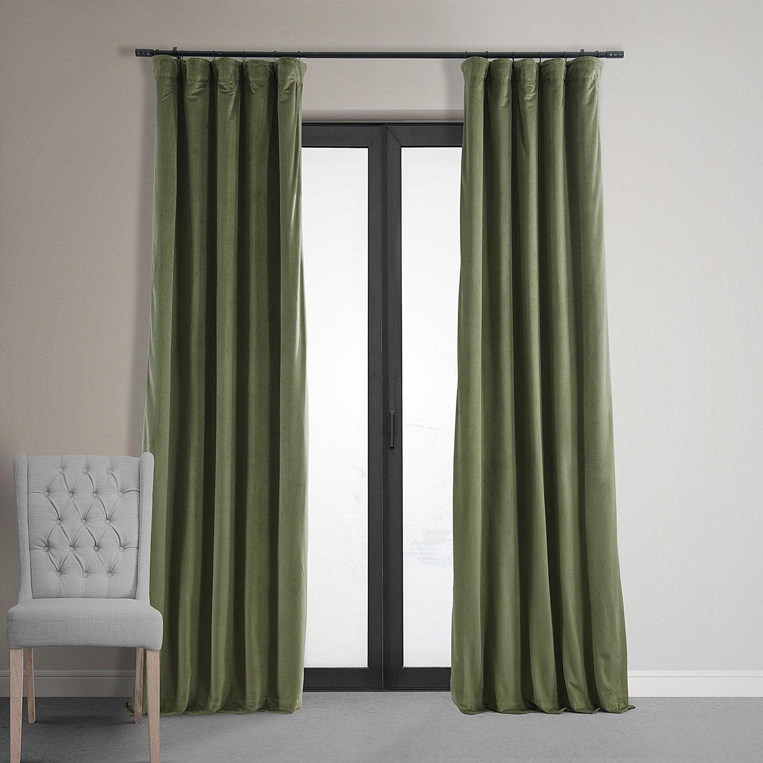 Hunter Green Signature Velvet Blackout Curtain