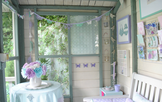 Interior of she-shed painted in two tone pastels