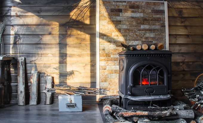 Wood burner into wooden shed