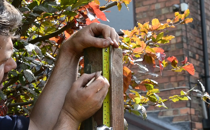 measuring fence post for panels