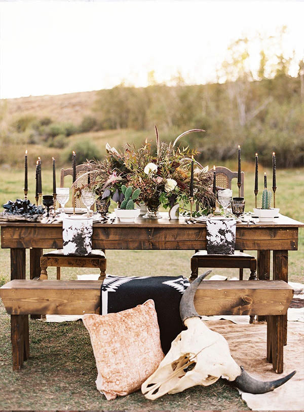 Montana Wildflower Weddings ranch style weddings with Cow Antler