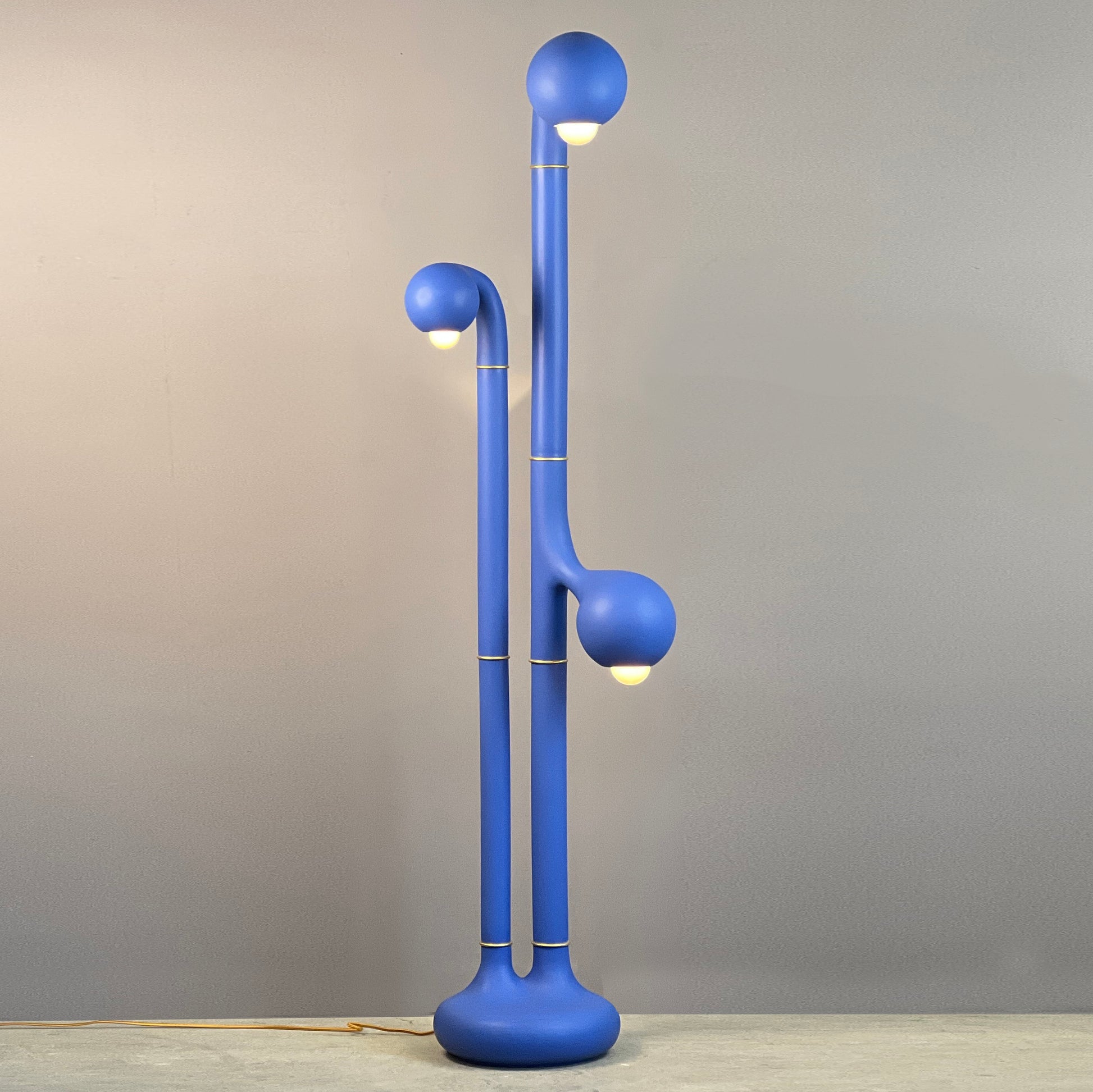 Aftrekken rooster Verplicht 9258 Klein Blue 86" 3-GLOBE FLOOR LAMP – ENTLER
