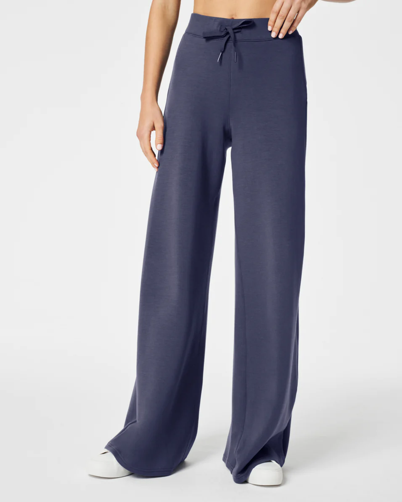 SPANX - Airessentials Wide Leg Pant- Spice