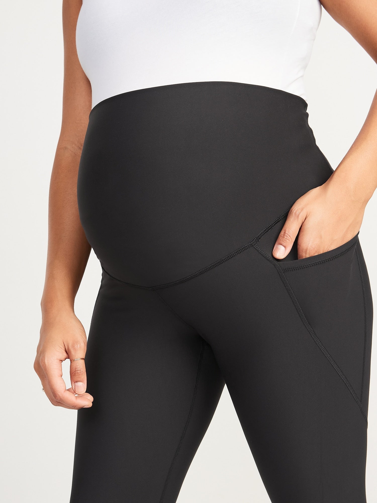 The 12 best maternity leggings of 2023, according to reviews