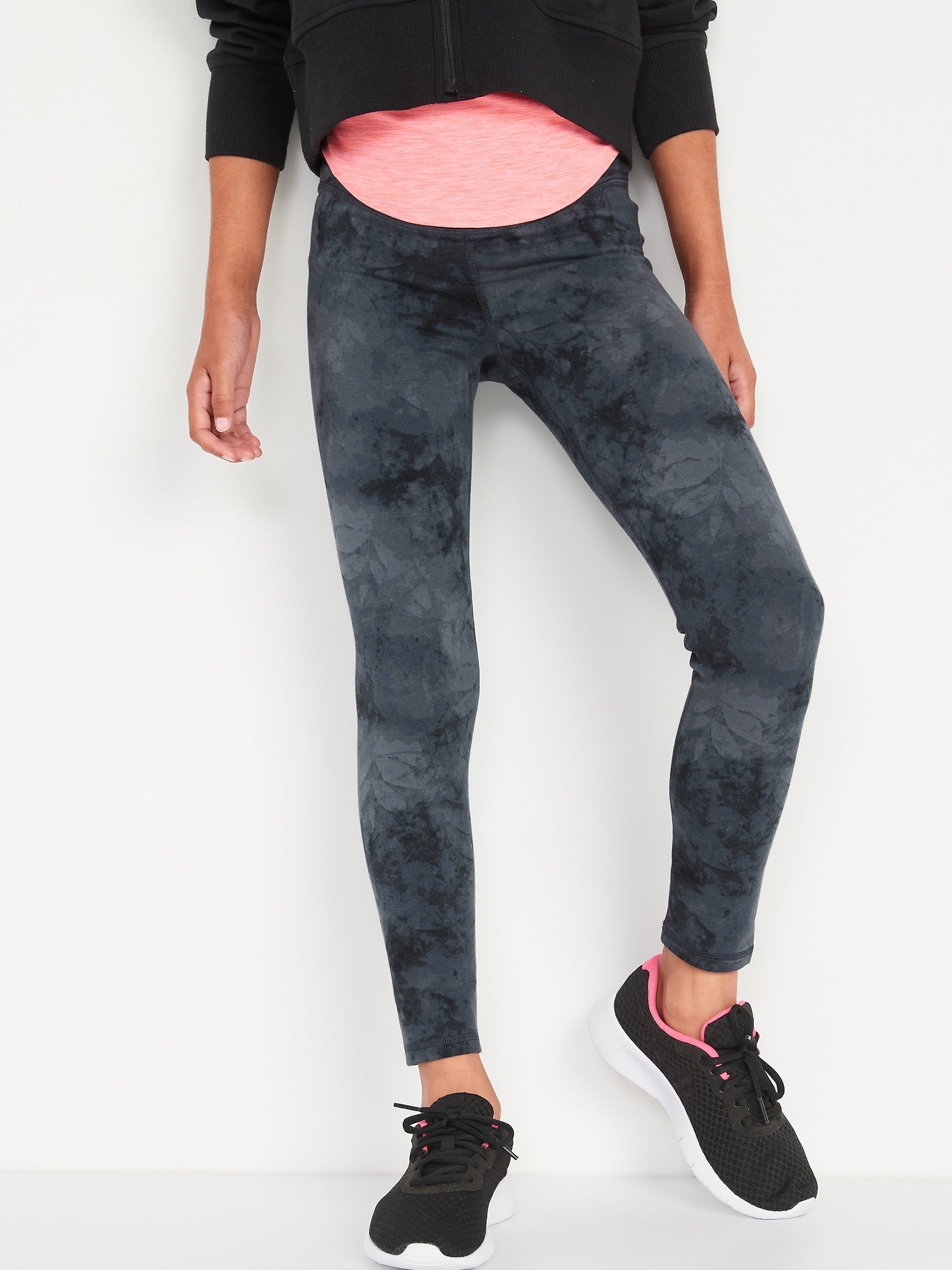 Extra High-Waisted PowerChill Crossover 7/8-Length Leggings for Women - Old  Navy Philippines