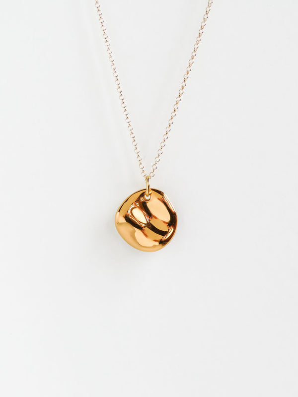 Petal Necklace · Gold
