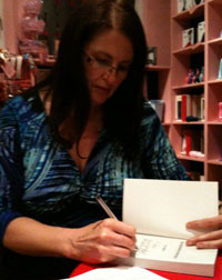 KD Grace, Author Photo