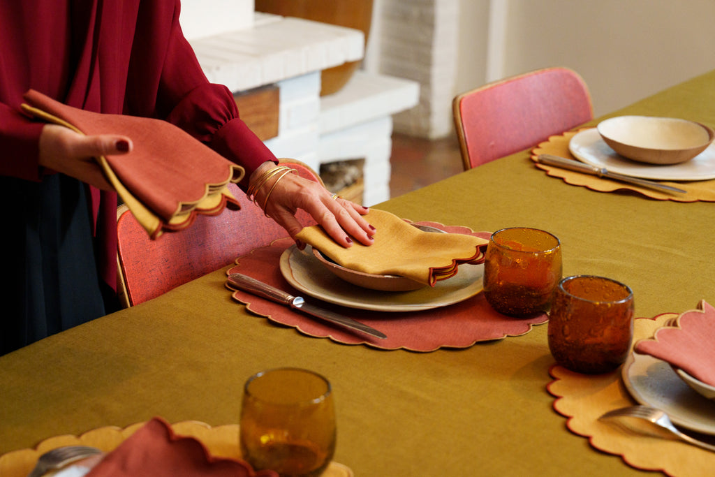 Alice Roca habille sa table en Tomète