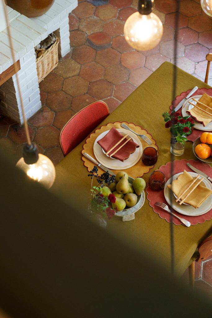 Alice Roca's table dressed as Tomète