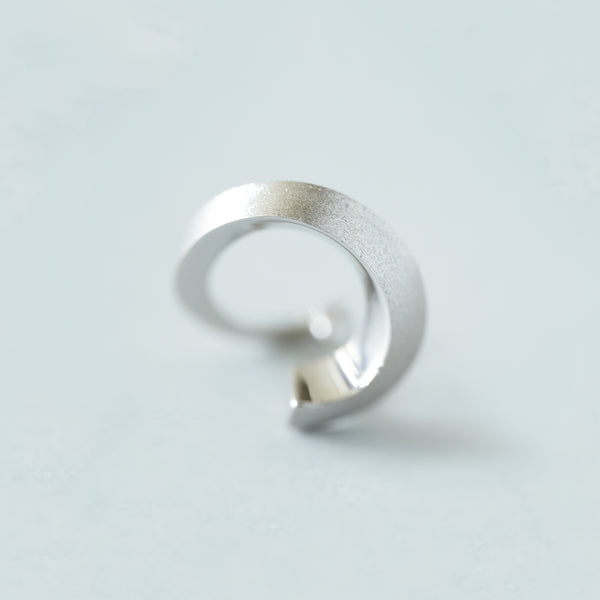 Turn[ターン]　Sterling Silver 925 Ear-Cuff three-dimensional curve MENTOSEN 