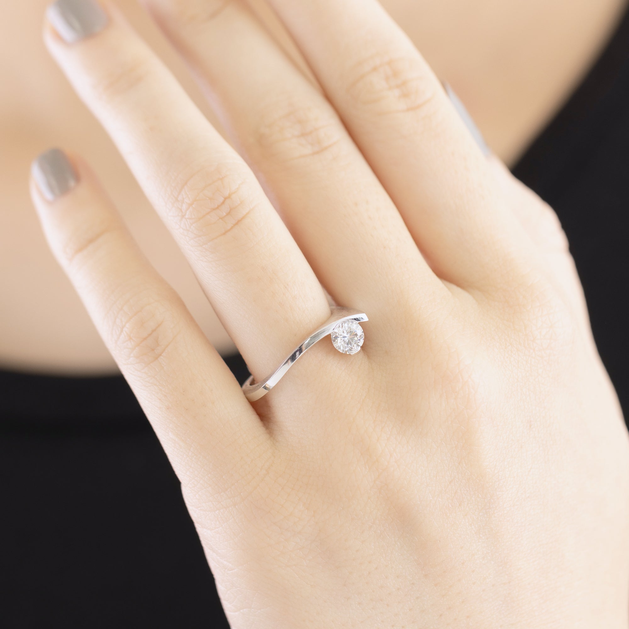 Sorow[そろう] Pt950 Diamond ring engagement ring Japanese jewelry MENTOSEN