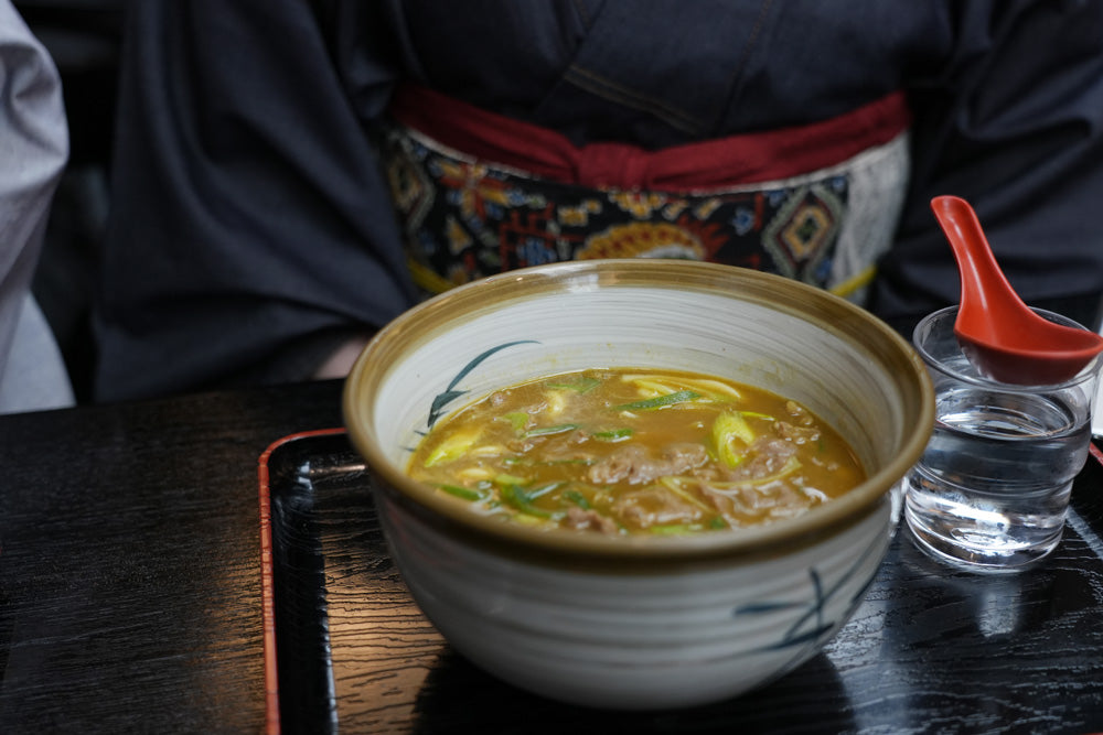 カレーうどん 着物 うどん屋 和食