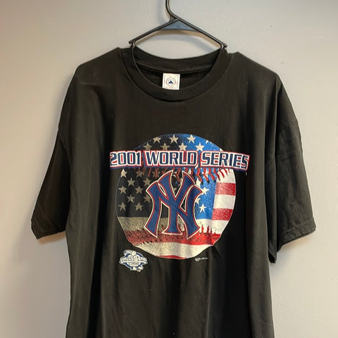 New York Yankees Majestic World Series Pennants Yankee Glory Men's Small T  Shirt