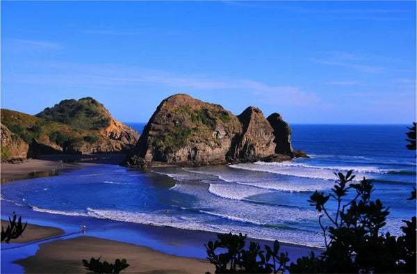 Piha Beach