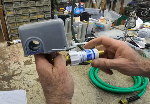Attaching a Freeze Miser to the Pressure Switch