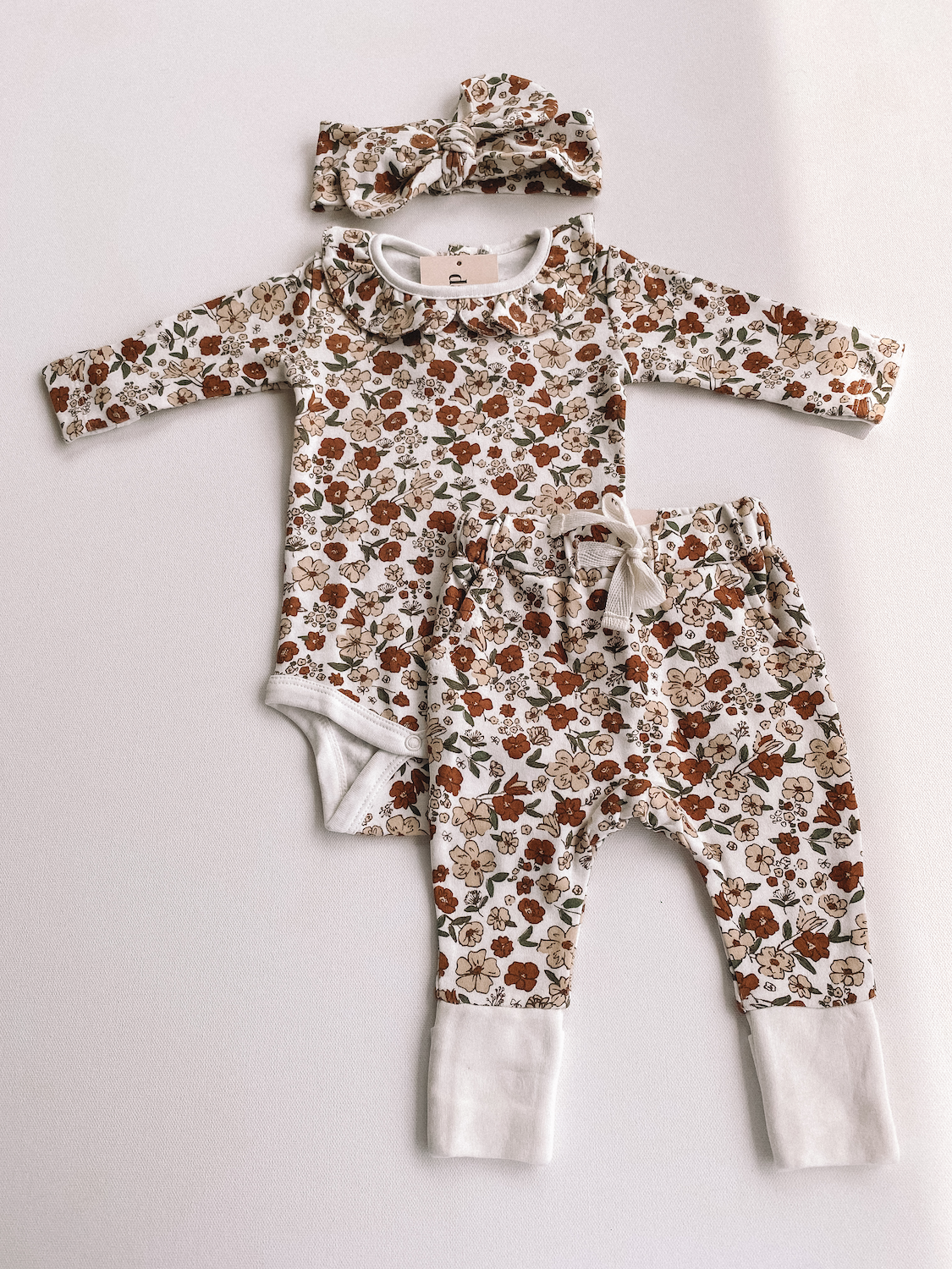 daffodil ruffle set