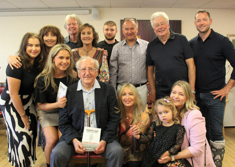Ivor Perl BEM w 4 generations of family at publication of Chicken Soup Under the Tree credit Jewish Care