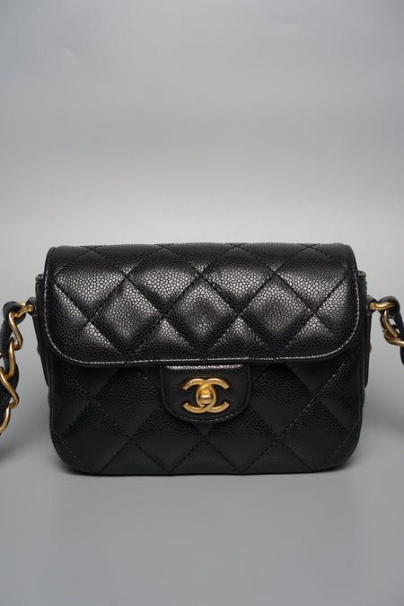 CHANEL Classic 'Jumbo XL' (Maxi) 2.55 Flap bag Black Leather - vintage –  Loubi, Lou & Coco