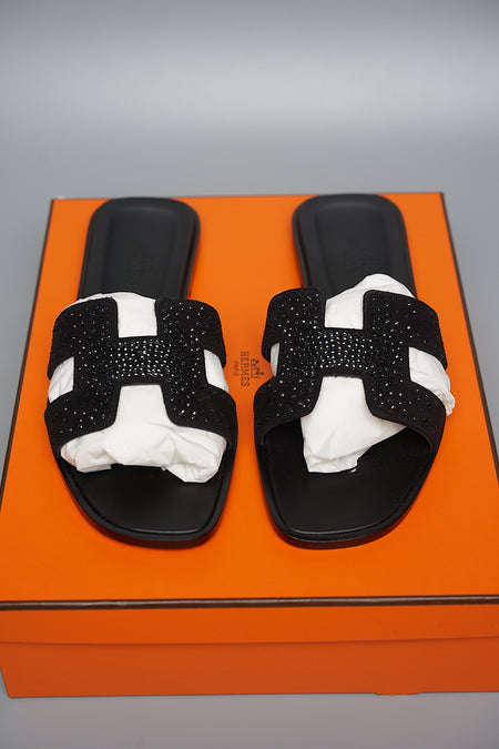 Hermès Oran Sandals in Etoupe Size 38 – Coco Approved Studio