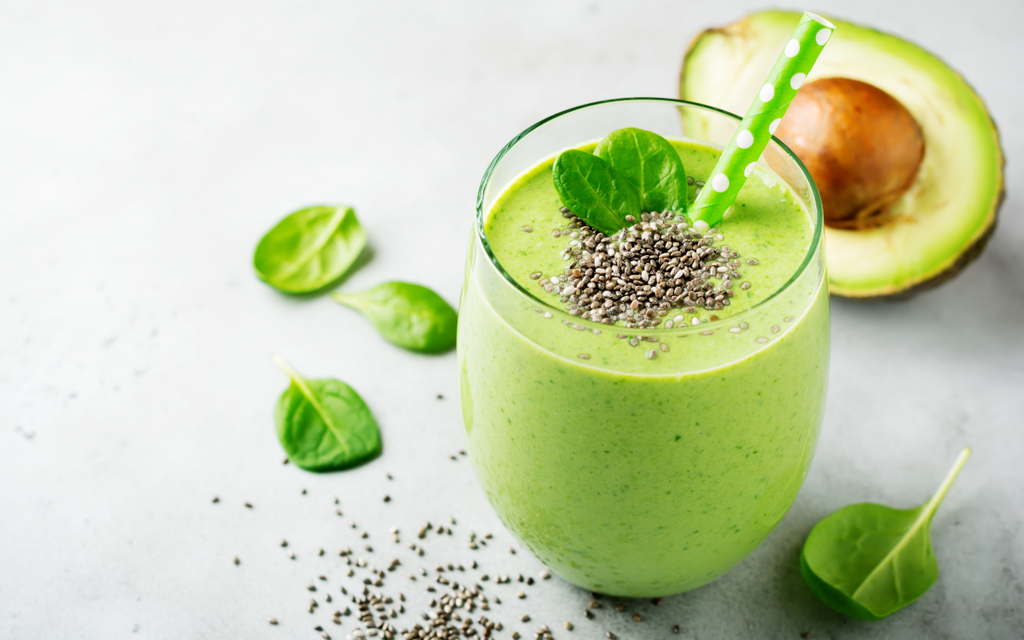 Green protein powder smoothie