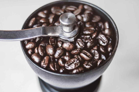 How to prevent oil coffee roasting in a coffee grinder