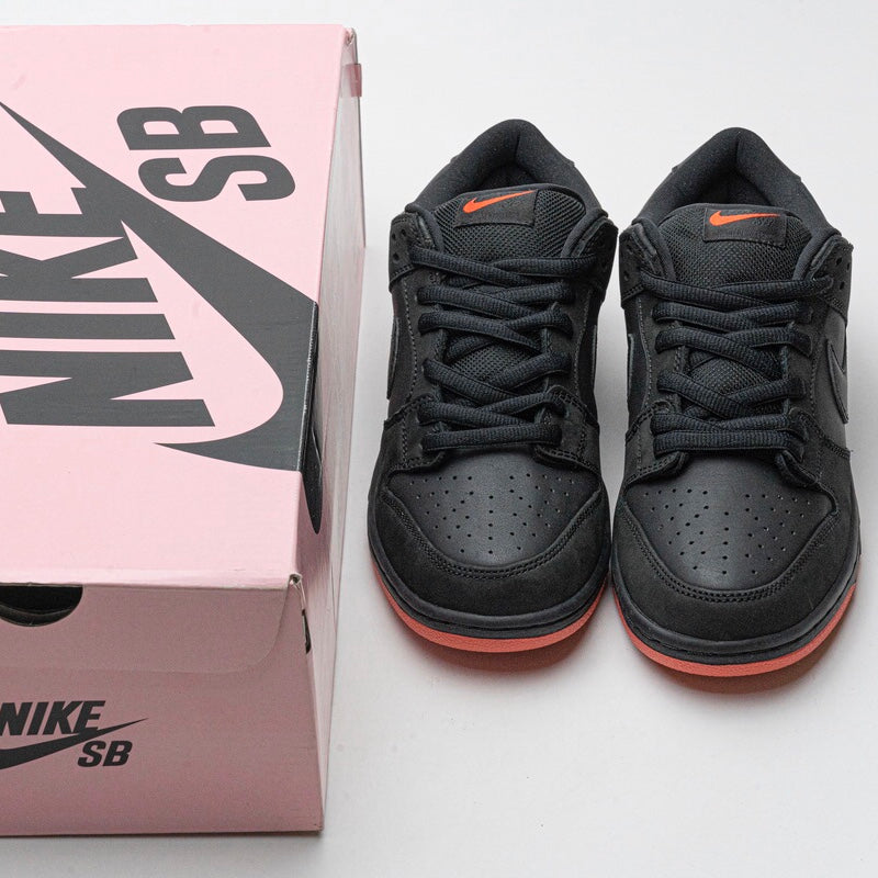 nike sb dunk low trd qs pigeon