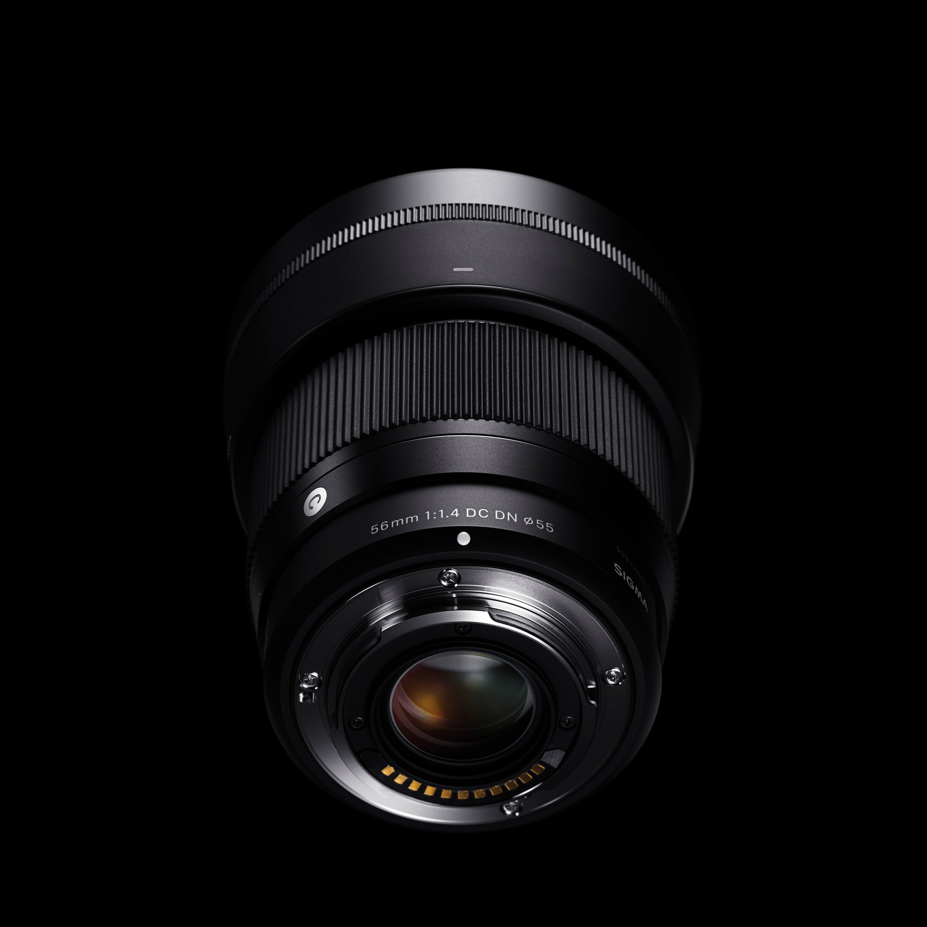 56mm F1.4 DC DN | Contemporary