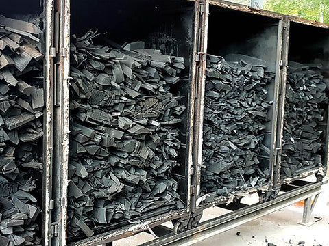 Гасіння деревного вугілля